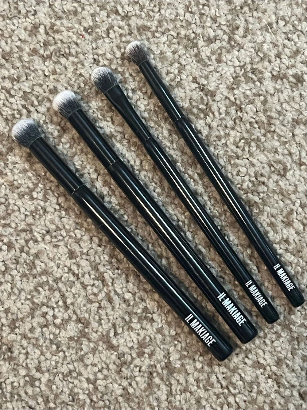 💕 IL MAKIAGE Set of 4 Brushes 140 Concealer Blending, 142, 194 Detail Blending